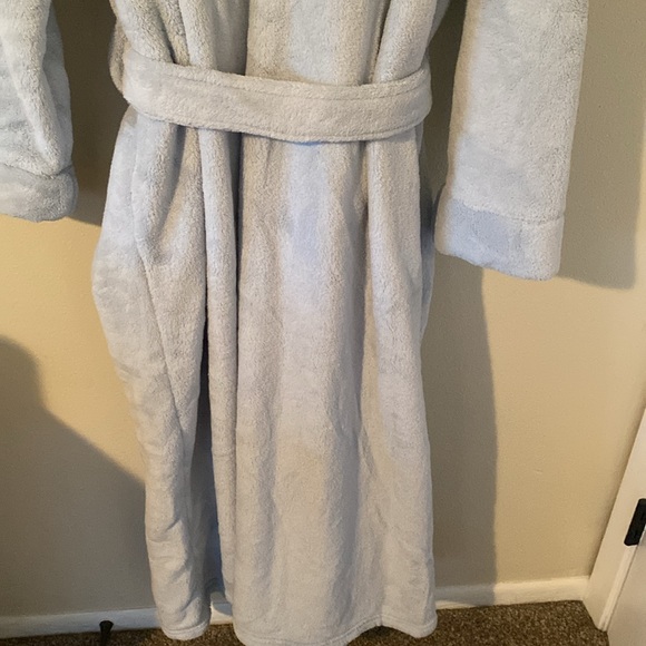 NWT Hooded Robe - Picture 6 of 11